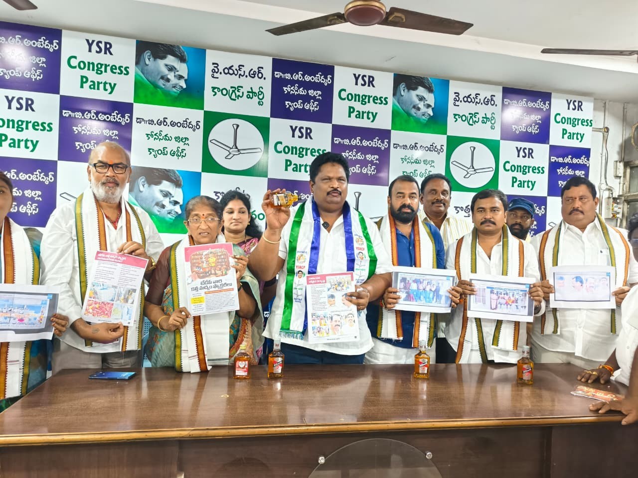 ‘రాష్ట్రంలో నారావారి సారా ఏరులై పారుతోంది’