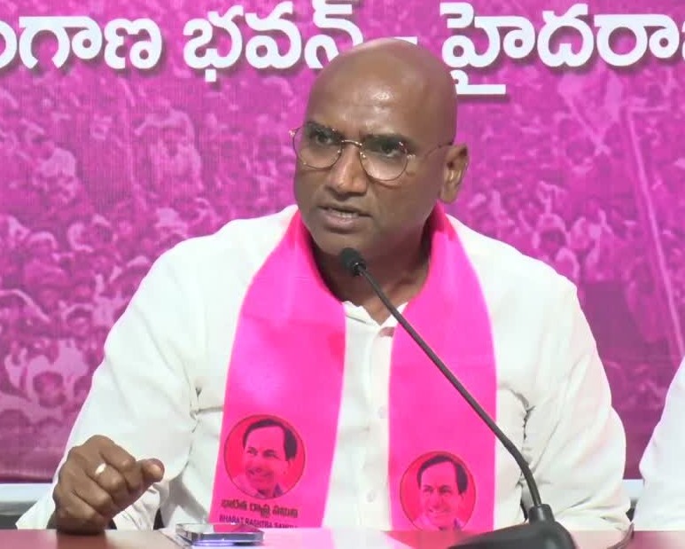అసలు రోహిన్ రెడ్డి ఎవరు..?: ఆర్ఎస్ ప్రవీణ్