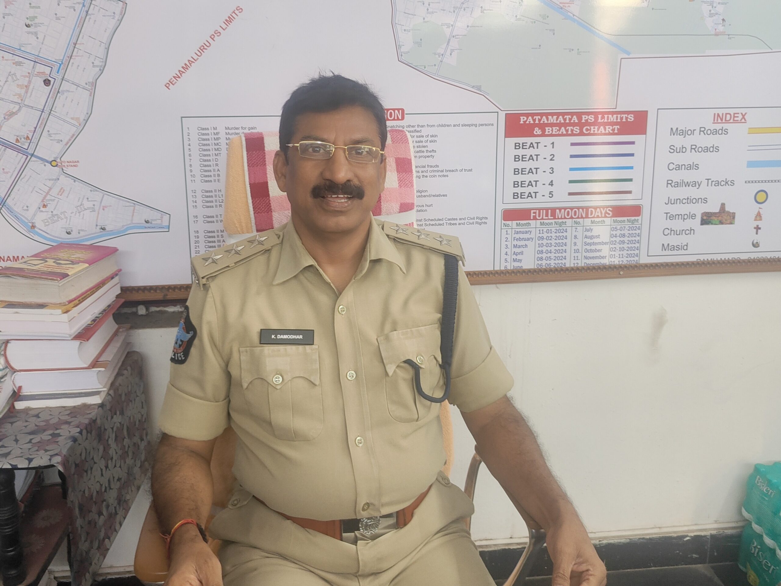 అనుమతులు లేకుండా విక్రయిస్తే చర్యలు: దామోదర్