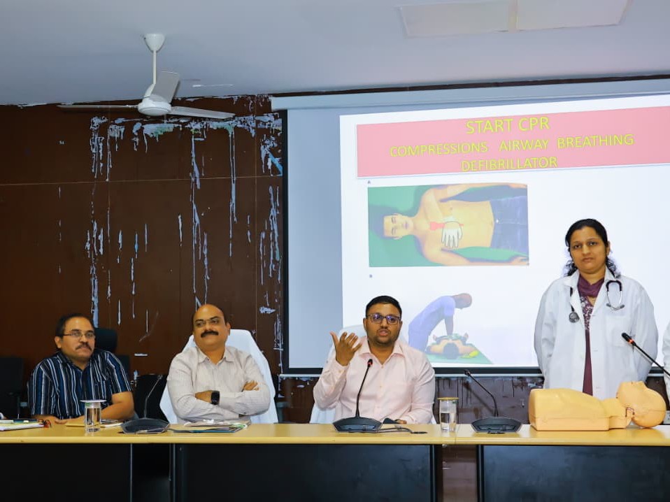 ‘సీపీఆర్ చేసి వ్యక్తి ప్రాణాలను కాపాడవచ్చు’