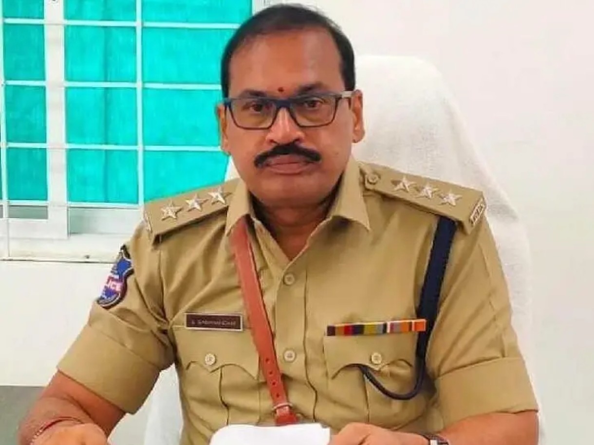 తప్పకుండా అనుమతి తీసుకోవాలి: ఏసీపీ
