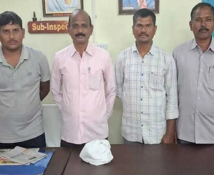 కర్ణాటక మద్యం రవాణా చేస్తున్న వ్యక్తి అరెస్టు