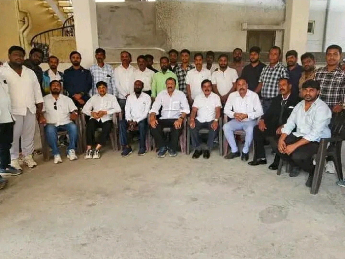 ‘క్రీడాకారులకు ఇళ్ల స్థలాలు, వైద్యం కల్పించాలి’