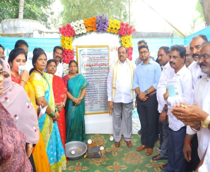 జిల్లా క్లీన్ అండ్ గ్రీన్‌గా ఉండాలి: మంత్రి తుమ్మల