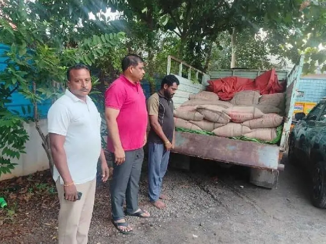 అక్రమ PDS బియ్యం రవాణా గుట్టురట్టు