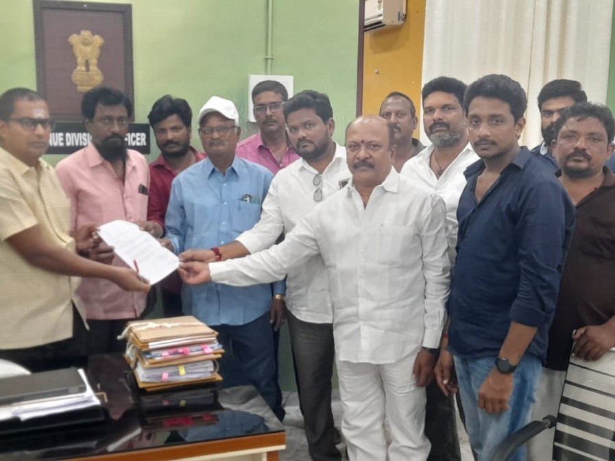 ‘మీడియా స్వేచ్ఛను కాపాడాలని వినతి’