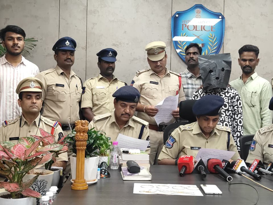 దాడి చేసి బంగారం దొంగిలించిన కేసులో వ్యక్తి అరెస్టు