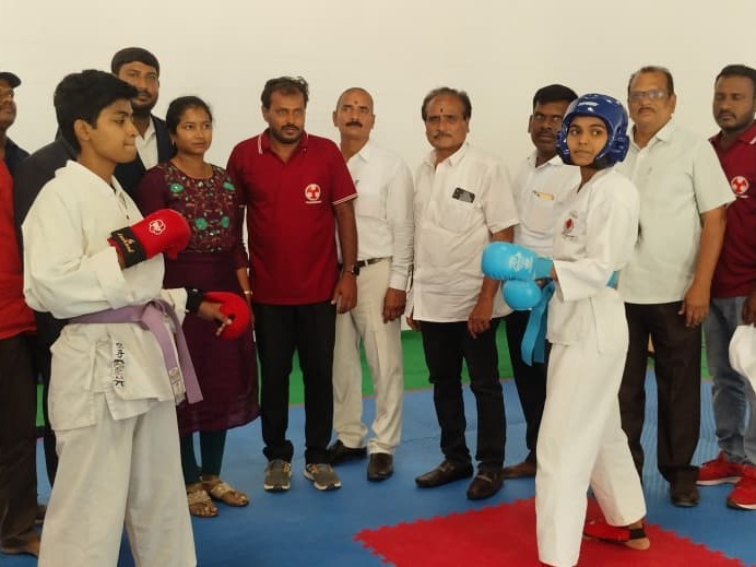 ఉత్సాహంగా ఉమ్మడి జిల్లా కరాటే పోటీలు