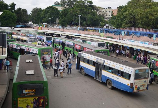 ఊరెళ్తున్నారా?.. బస్సులు బంద్