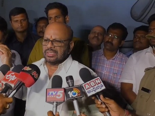 టీడీపీకి నేను పిల్లర్ లాంటివాడిని: వర్మ