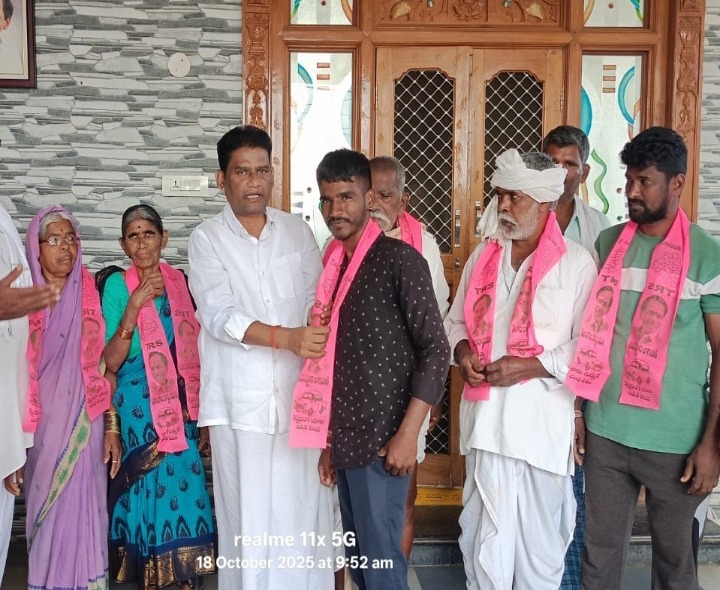 కాంగ్రెస్ నుండి బీఆర్ఎస్‌లో చేరికలు