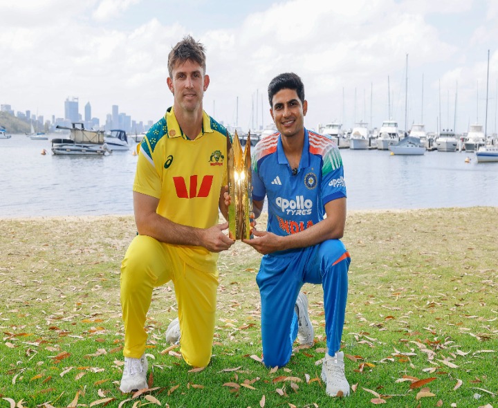 AUS vs IND: ట్రోఫీతో కెప్టెన్ల ఫొటో షూట్