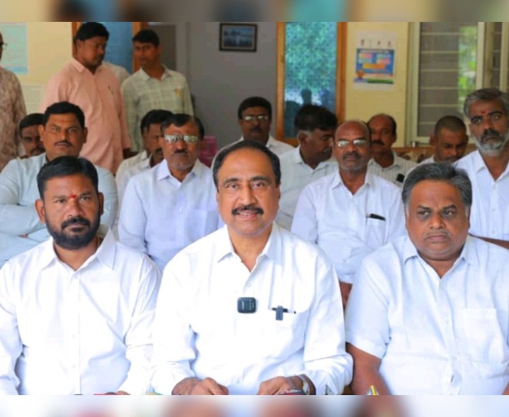 ‘42% రిజర్వేషన్లకు ప్రభుత్వం కట్టుబడి ఉంది’
