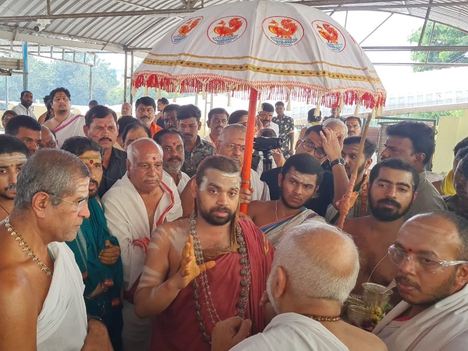 బాసర అమ్మవారి దర్శనానికి శృంగేరి పీఠాధిపతి