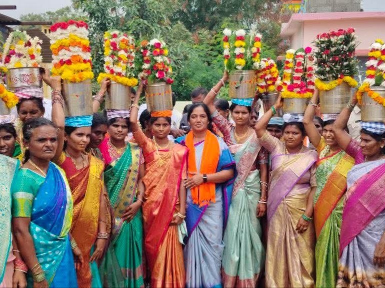 వాల్మీకి జ్యోతుల మహోత్సవంలో  ఎమ్మెల్యే
