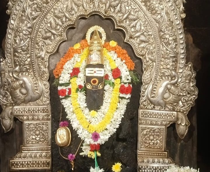 అయినవిల్లి విఘ్నేశ్వర స్వామి ఆదాయం రూ. 1.52 లక్షలు