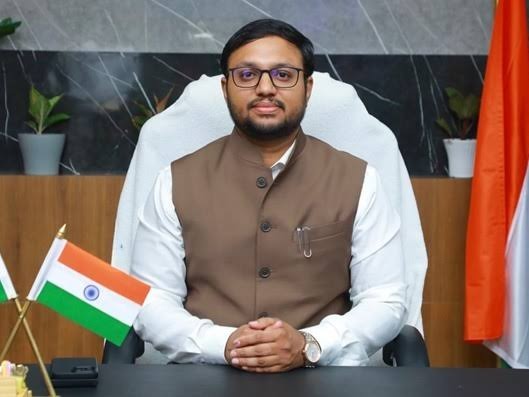 దీపావళి పండుగను భద్రతతో జరుపుకోవాలి: కలెక్టర్
