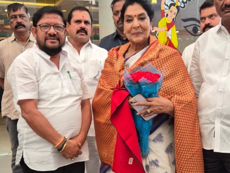 రేణుక చౌదరిని మర్యాదపూర్వకంగా కలిసిన వేణారెడ్డి