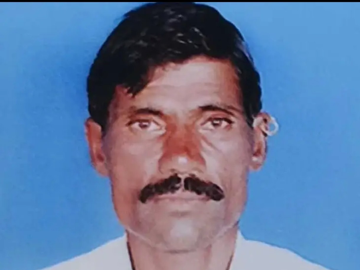 పాపన్నపేటలో పురుగు మందు తాగి రైతు మృతి