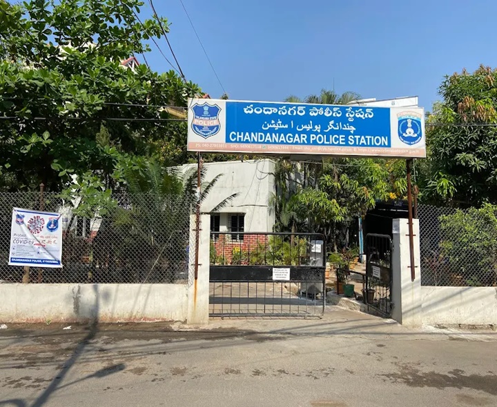 ద్విచక్ర వాహనాలు చోరీ చేస్తున్న దొంగ అరెస్ట్