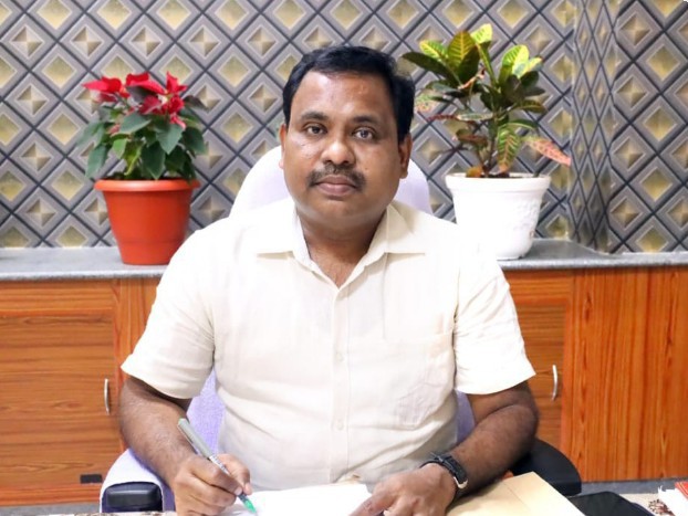 లక్కీ డ్రా పద్ధతిన పాఠశాలల్లో ఖాళీ సీట్ల భర్తీ