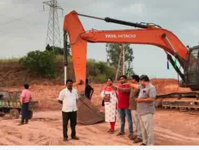 అనుమతులు లేకుండా గ్రావెల్ తవ్వకాలు