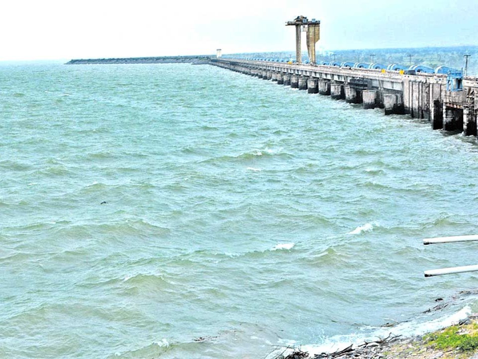 శ్రీరాంసాగర్ ప్రాజెక్టు  40 గేట్లు ముసివేత