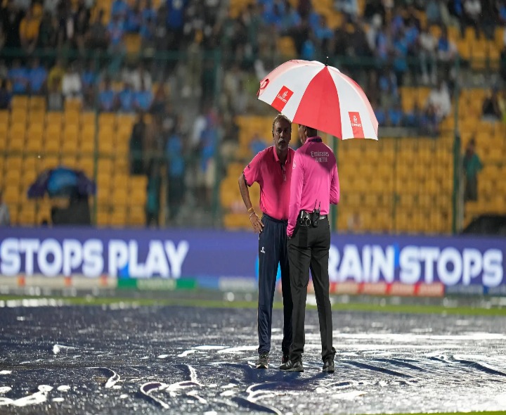 ‘AUS vs IND’ మ్యాచ్‌కు వర్షం అంతరాయం