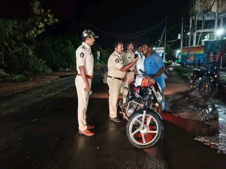 జిల్లావ్యాప్తంగా వాహన తనిఖీలు నిర్వహించిన పోలీసులు