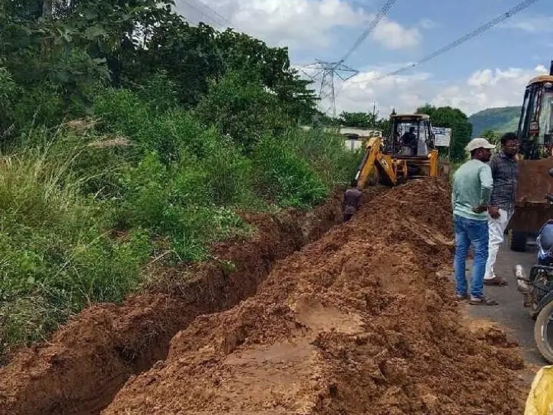 త్రాగునీటి పైప్ లైన్ పనులు ప్రారంభం