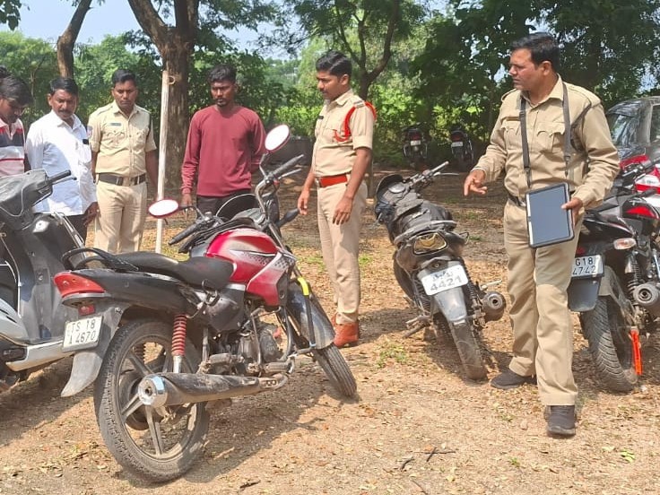 కుబీర్‌లో పోలీసుల స్పెషల్ డ్రైవ్