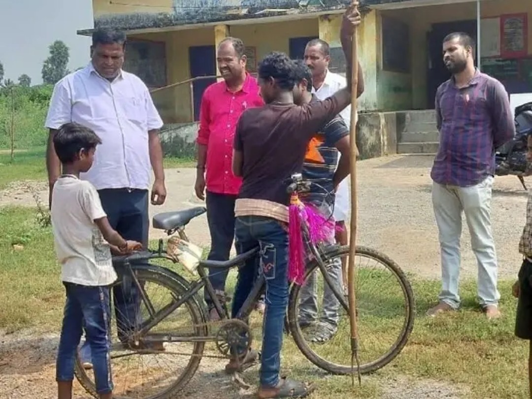 కంచిలి MEO  ఔదార్యం