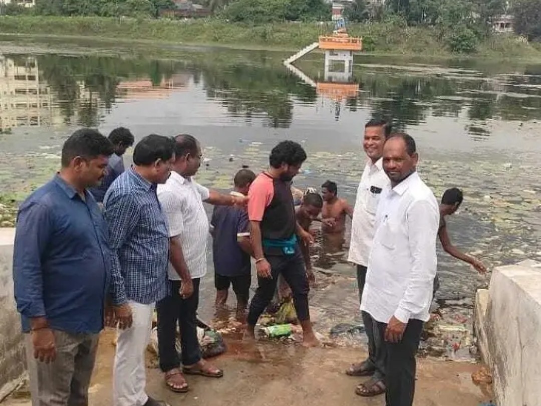 గోరువాని చెరువులో కూడికతీత పనులు ప్రారంభం