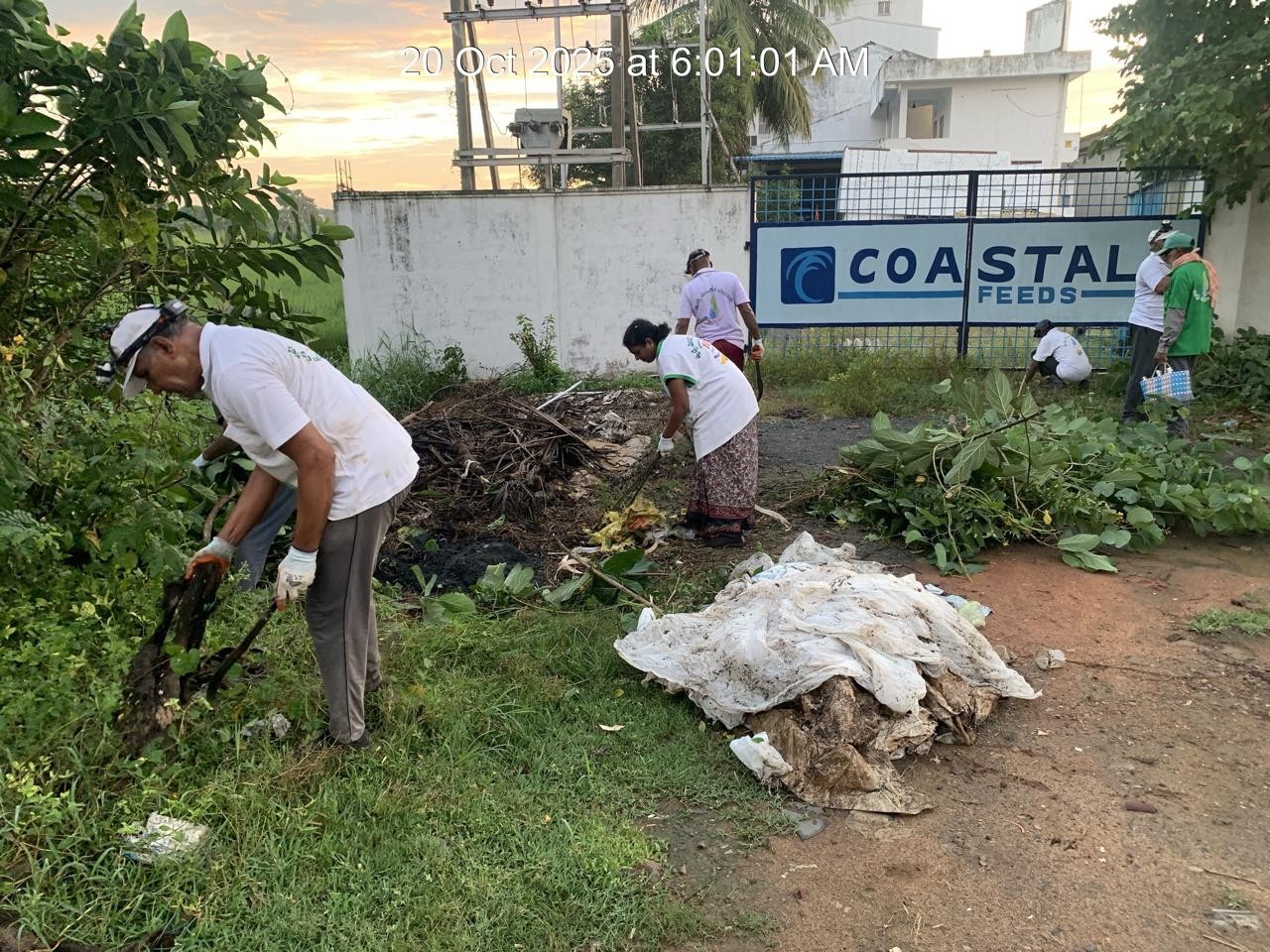 ‘స్వచ్ఛ గ్రామాల సాధనకు ప్రజలు సహకరించాలి’