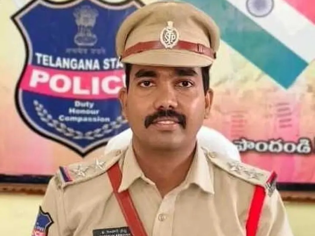 దీపావళి సురక్షితంగా జరుపుకోవాలి: ఎస్సై