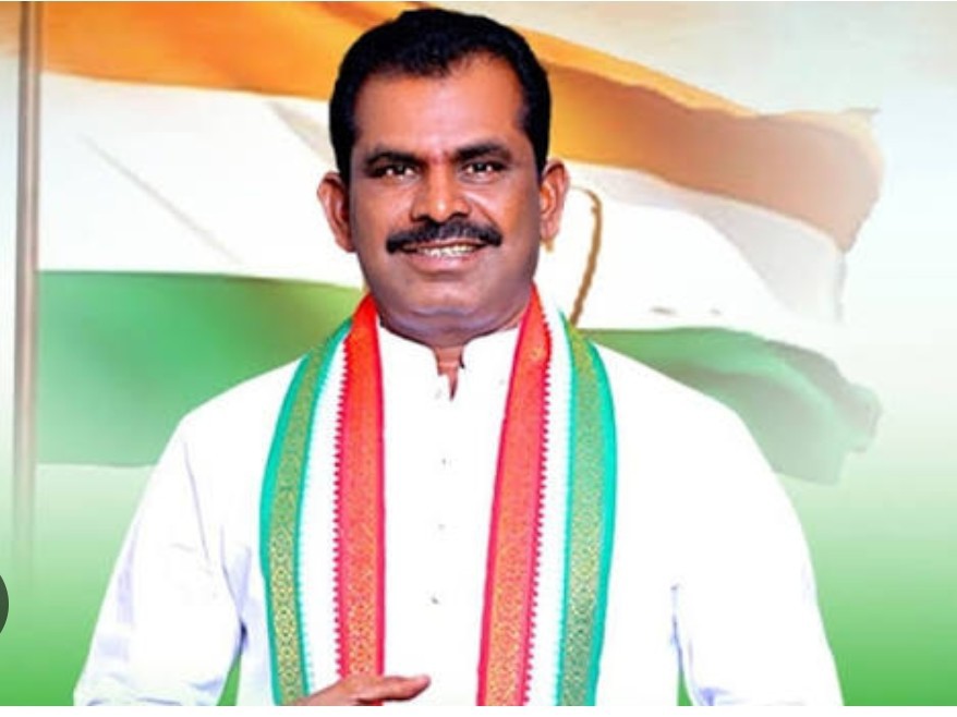 ఉర్సు ఉత్సవాల్లో పాల్గొంటున్న ఎమ్మెల్యే