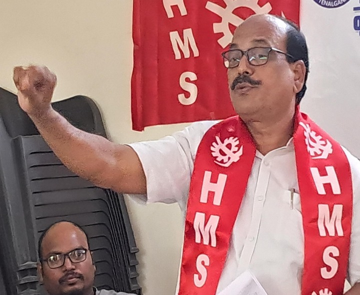‘కార్మికుల సమస్యలపై పోరాటాలు చేద్దాం’