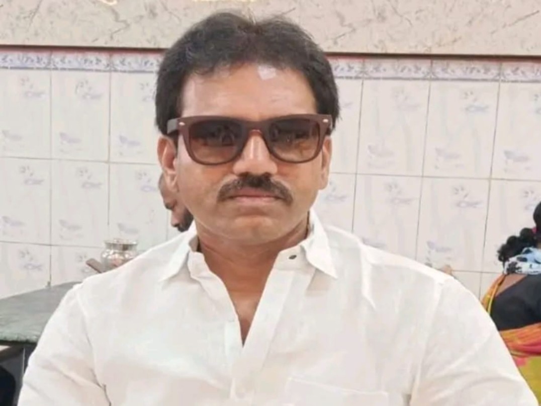 బాధ్యతల నుంచి వైదొలిగిన బిక్షపతి