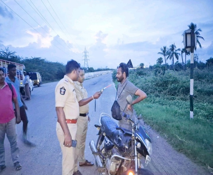 ‘మద్యం తాగి డ్రైవింగ్ చేస్తే కఠిన చర్యలు’