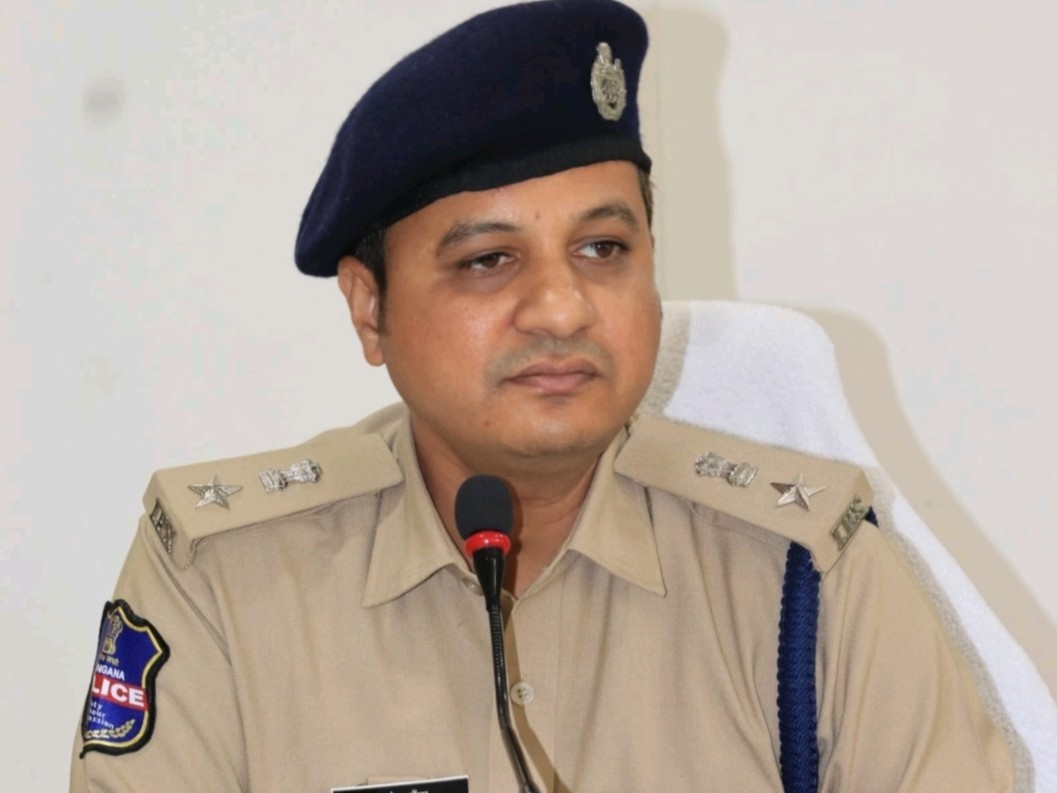 దీపావళి పండుగను సురక్షితంగా జరుపుకోవాలి: ఎస్పీ
