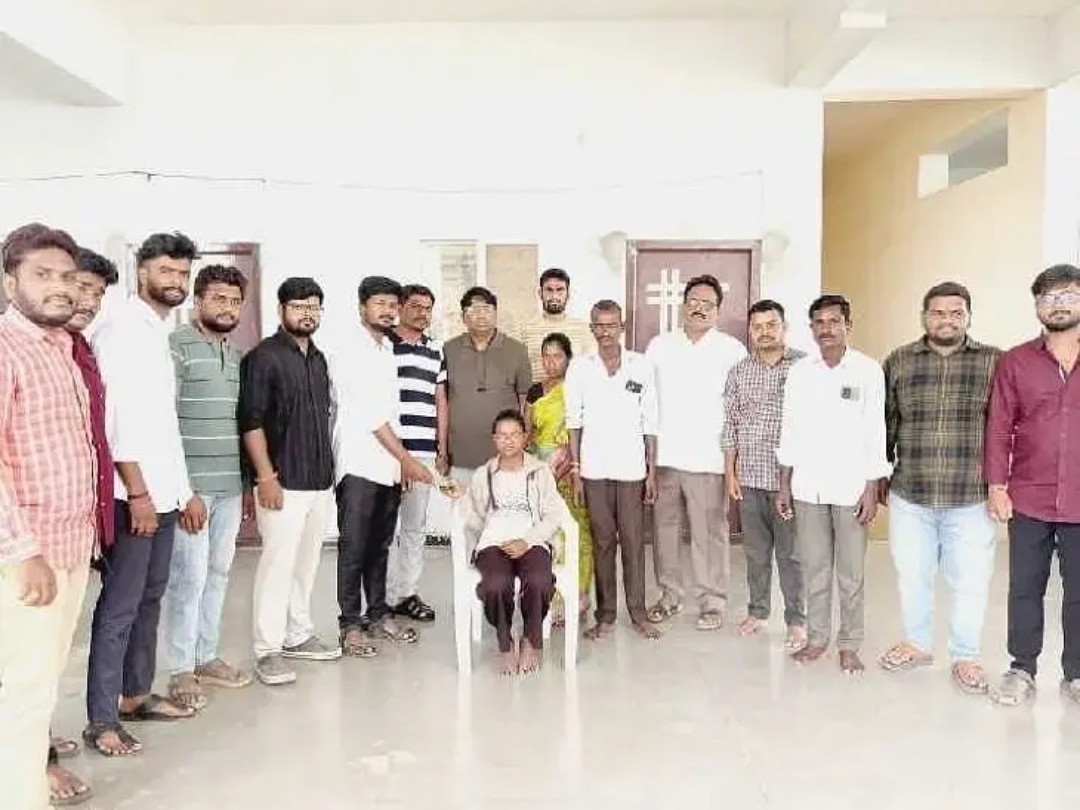 సహాయం కోసం ఎదురు చూపులు