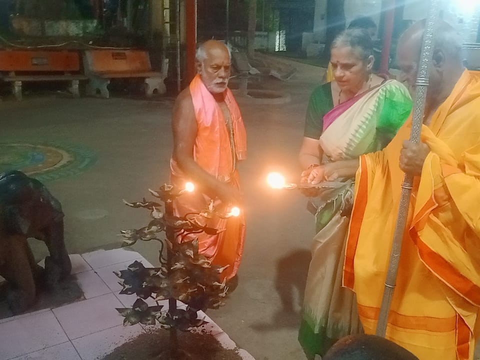 చెడుపై మంచి గెలుపు ప్రతీక