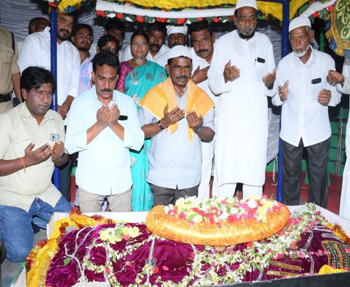 ఉర్సు ఉత్సవాల్లో పాల్గొన్న వనపర్తి ఎమ్మెల్యే