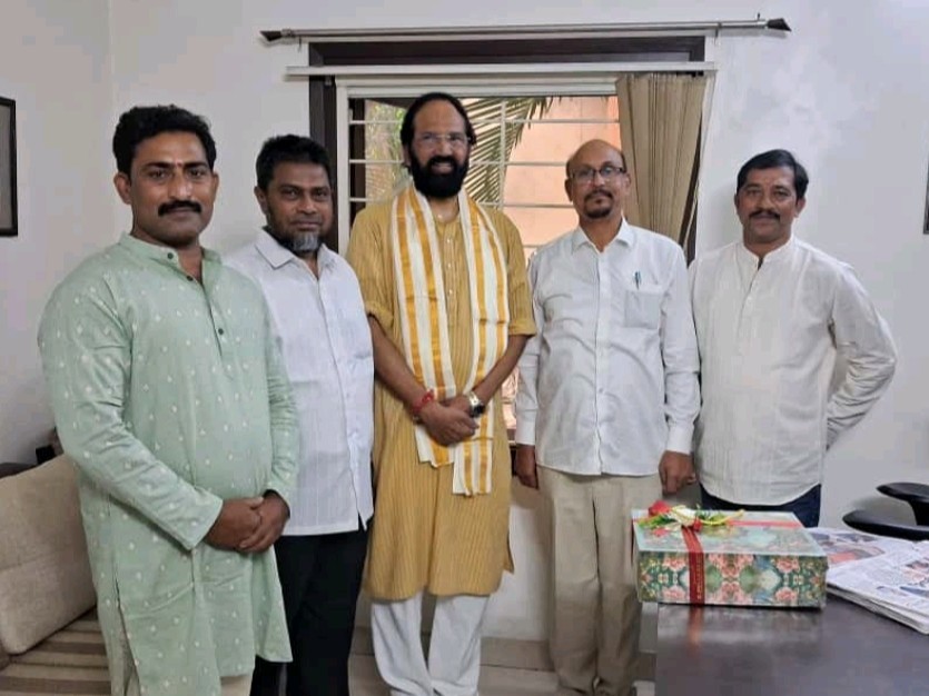 మంత్రి ఉత్తమ్‌కు దీపావళి శుభాకాంక్షలు తెలిపిన రమణారెడ్డి
