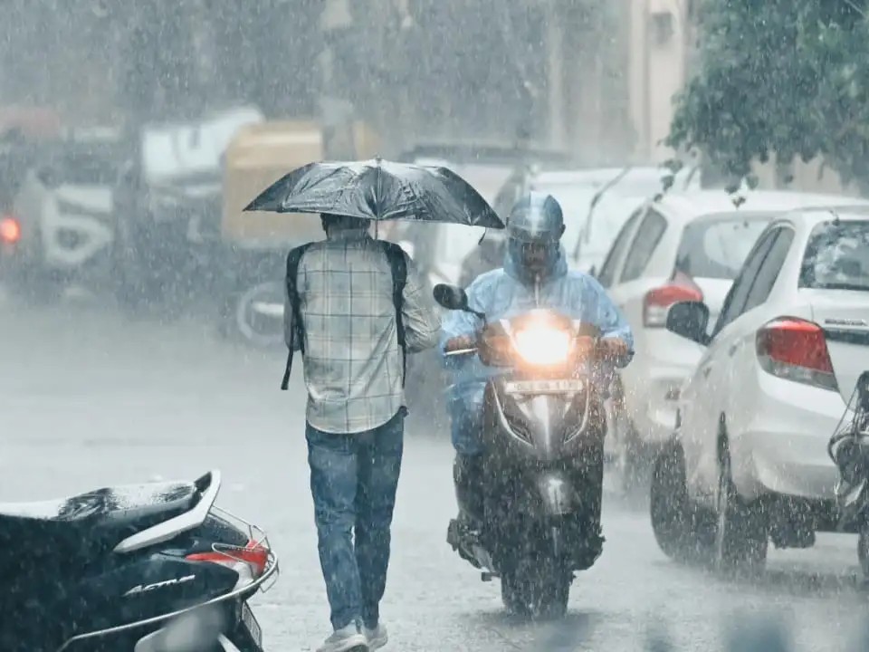 చీమకుర్తిలో మొదలైన వర్షం