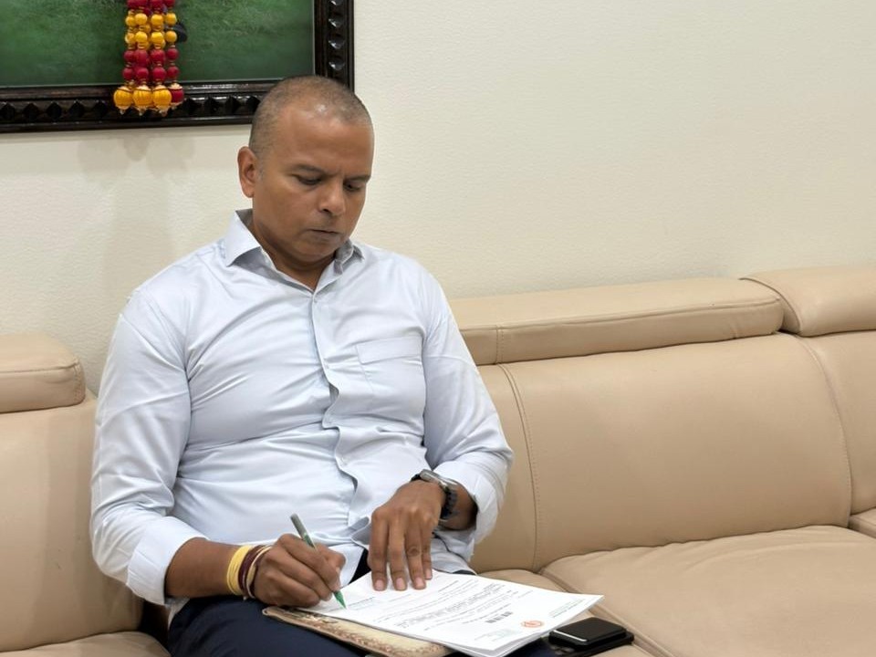 భారీ వర్షాలకు ప్రజలు అప్రమత్తంగా ఉండాలి: MLA