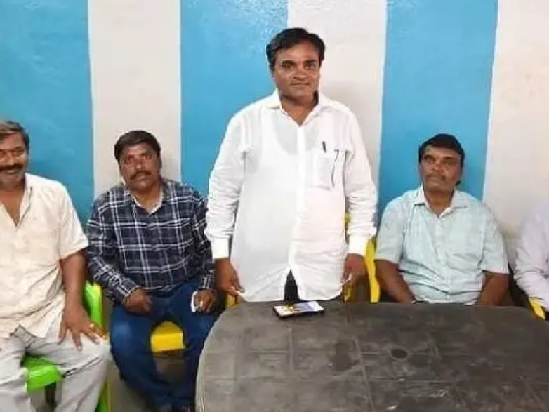 ‘ఉపాధ్యాయులు పర్యవేక్షణ కమిటీల్లో నియమించవద్దు’