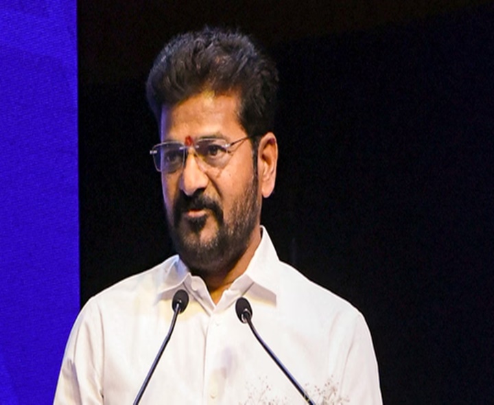 ‘కానిస్టేబుల్ కుటుంబానికి రూ. కోటి ఇస్తాం’