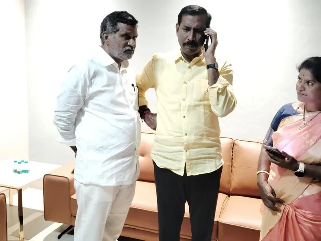 రాష్ట్ర అధ్యక్షుడిని కలిసిన టీడీపీ ఉపాధ్యక్షుడు