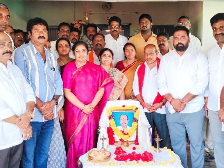 బీజేపీ బలోపేతానికి వీర రాఘవులు కృషి: ఎంపీ